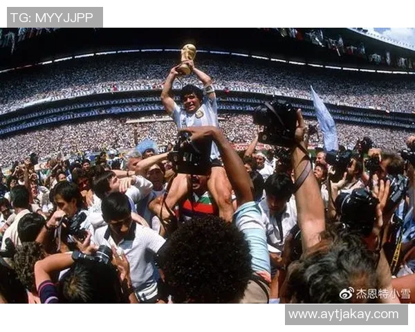 天下足球十大经典瞬间回顾球迷心中永恒的传奇时刻